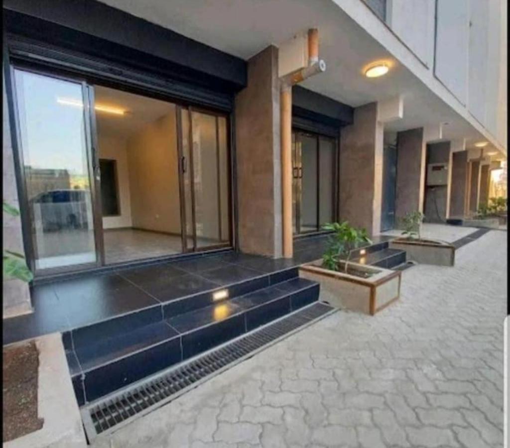 Convertible 1 Bedroom By Dg'S Suites Nairobi Ngoại thất bức ảnh
