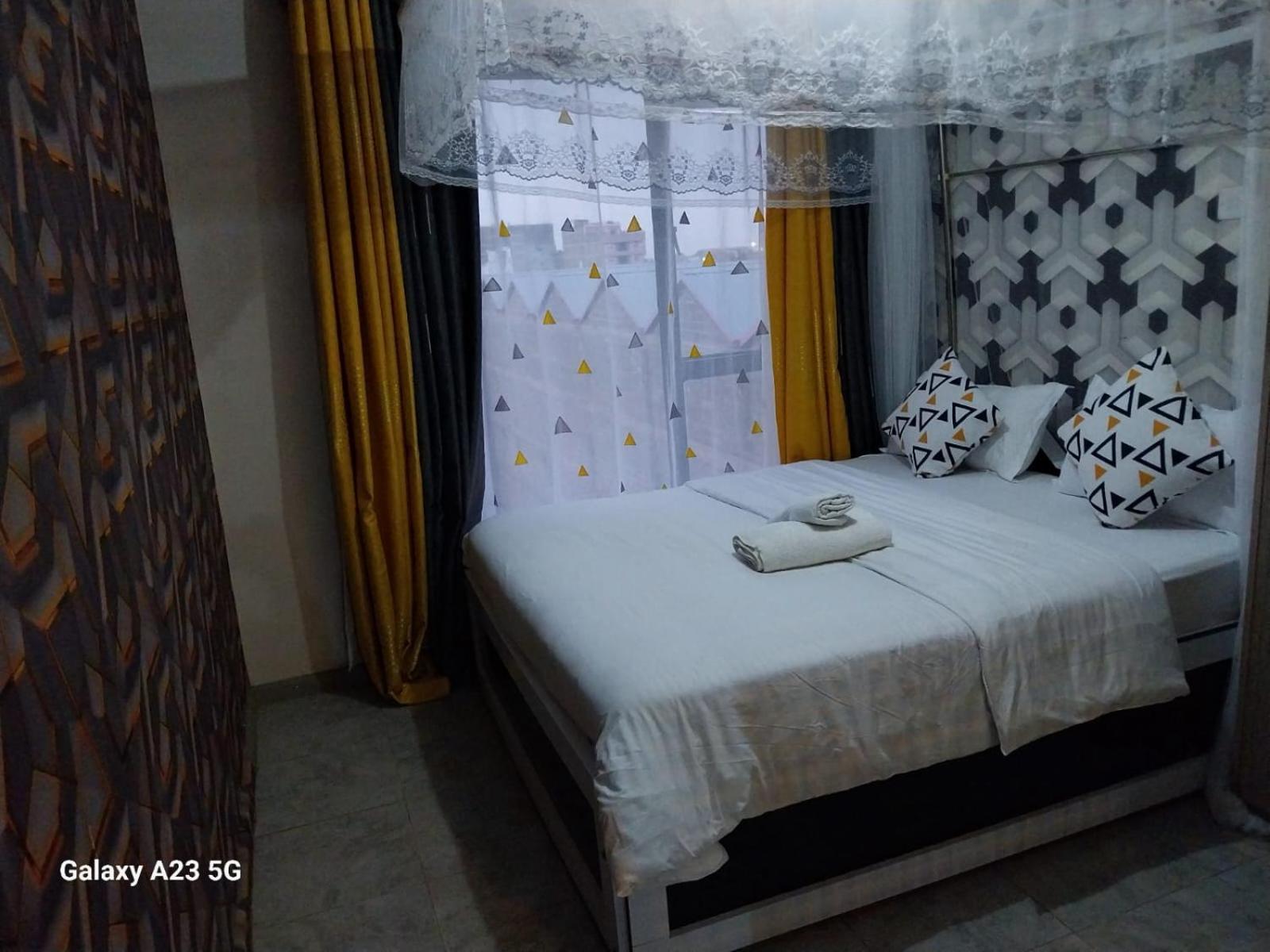 Convertible 1 Bedroom By Dg'S Suites Nairobi Ngoại thất bức ảnh